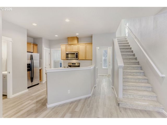 768 Ne 70TH Ave, Hillsboro, OR 97124