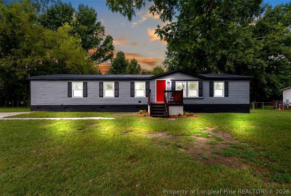 2524 Carriage Road, Fayetteville, NC 28312 — exterior