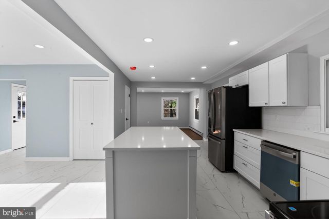 78 BARRINGTON LN, Willingboro, NJ 08046