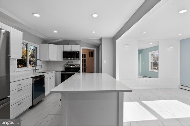 78 BARRINGTON LN, Willingboro, NJ 08046