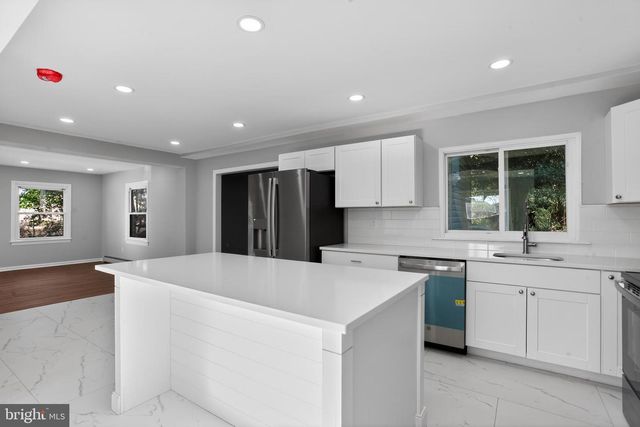 78 BARRINGTON LN, Willingboro, NJ 08046