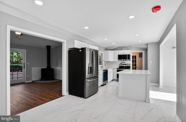 78 BARRINGTON LN, Willingboro, NJ 08046