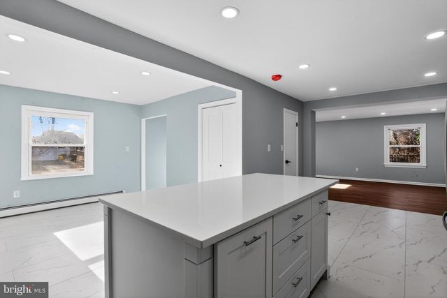 78 BARRINGTON LN, Willingboro, NJ 08046