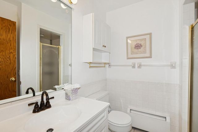 2240 Midland Grove Road 201, Roseville, MN 55113