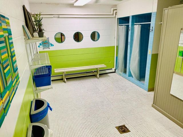 2240 Midland Grove Road 201, Roseville, MN 55113