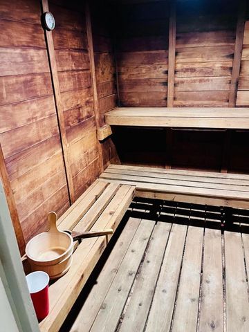 2240 Midland Grove Road 201, Roseville, MN 55113