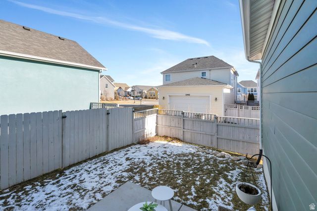 11463 S WILLOW WALK DR, South Jordan, UT 84009