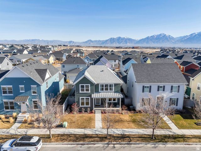 11463 S WILLOW WALK DR, South Jordan, UT 84009
