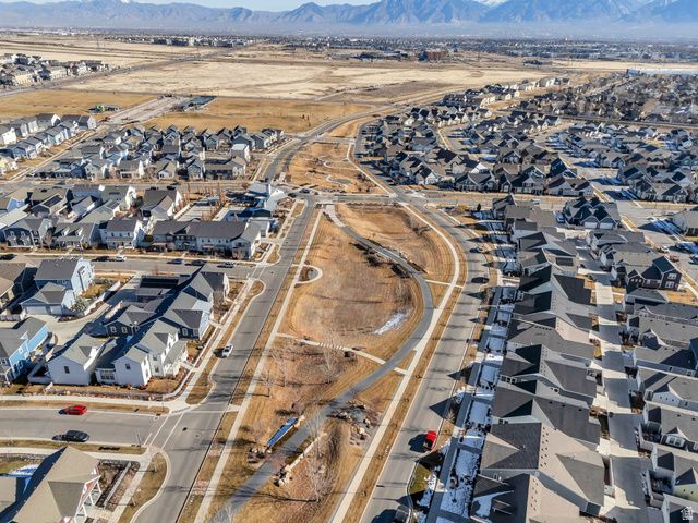 11463 S WILLOW WALK DR, South Jordan, UT 84009