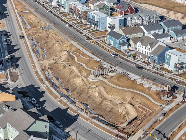 11463 S WILLOW WALK DR, South Jordan, UT 84009