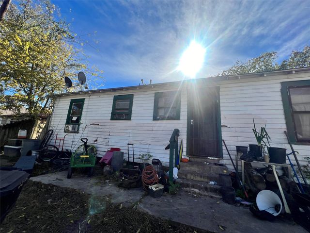 2601 Lucinda Street, Houston, TX 77004