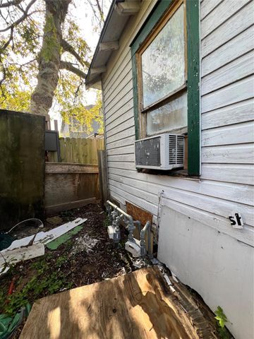 2601 Lucinda Street, Houston, TX 77004