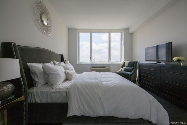 1 Third 825, Mineola, NY 11501