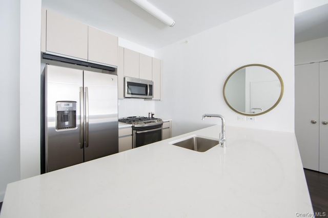 1 Third 825, Mineola, NY 11501