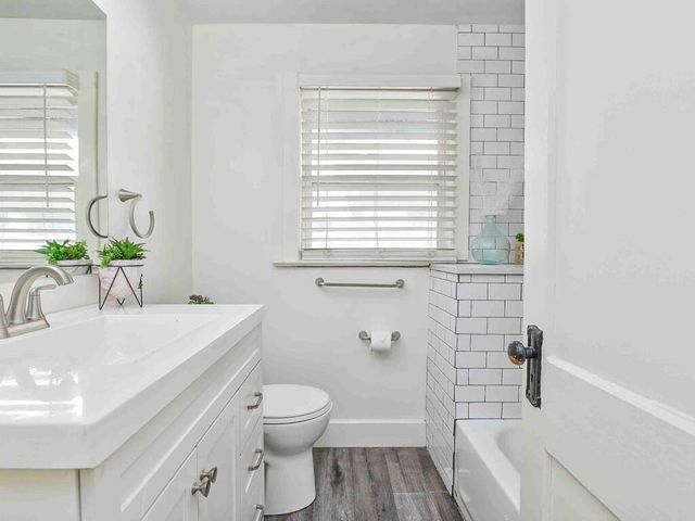 5528 Woodland Avenue, Kansas City, MO 64110