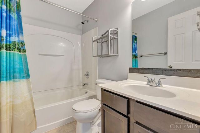 126 Regatta Drive, New Richmond, OH 45157