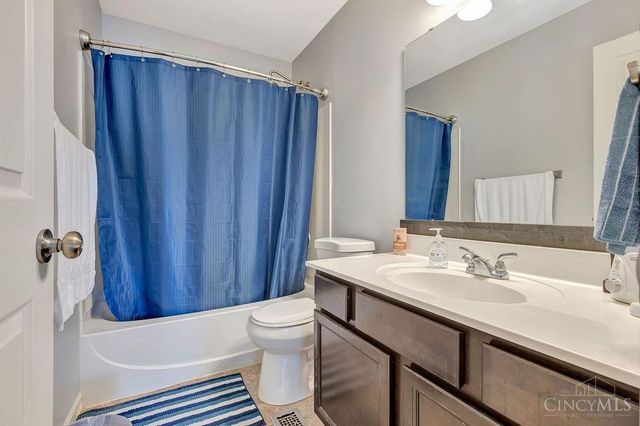 126 Regatta Drive, New Richmond, OH 45157