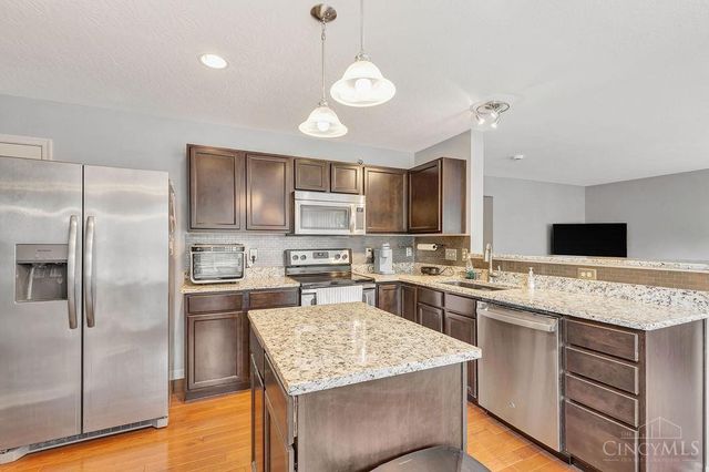 126 Regatta Drive, New Richmond, OH 45157