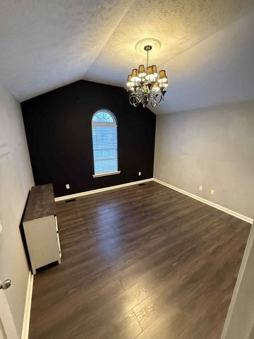 6133 Lee Ave, Murfreesboro, TN 37129