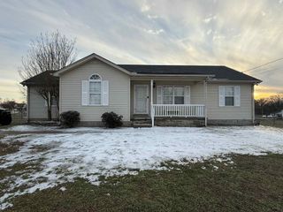 6133 Lee Ave, Murfreesboro, TN 37129