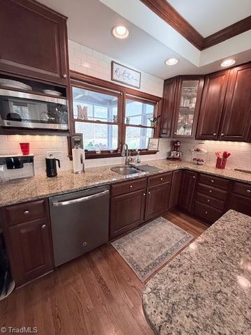 122 Carousel Lane, Stokesdale, NC 27357