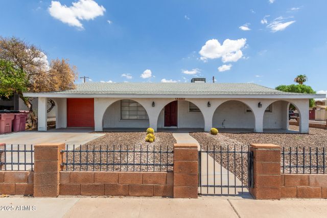 4025 N 81st Street, Scottsdale, AZ 85251