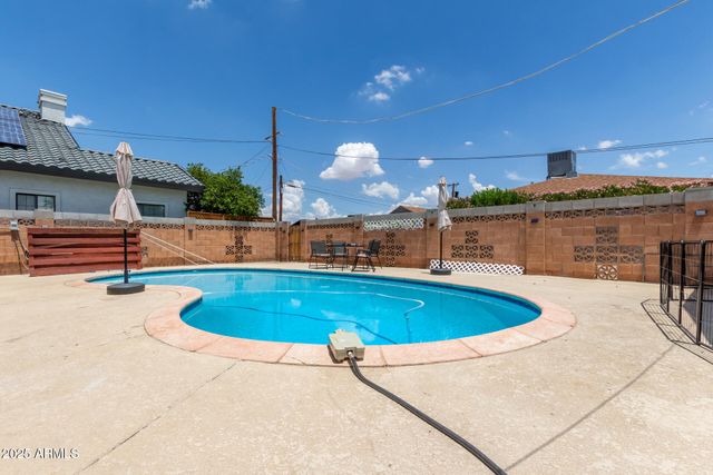 4025 N 81st Street, Scottsdale, AZ 85251