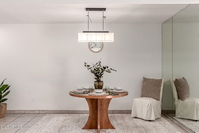 4025 N 81st Street, Scottsdale, AZ 85251