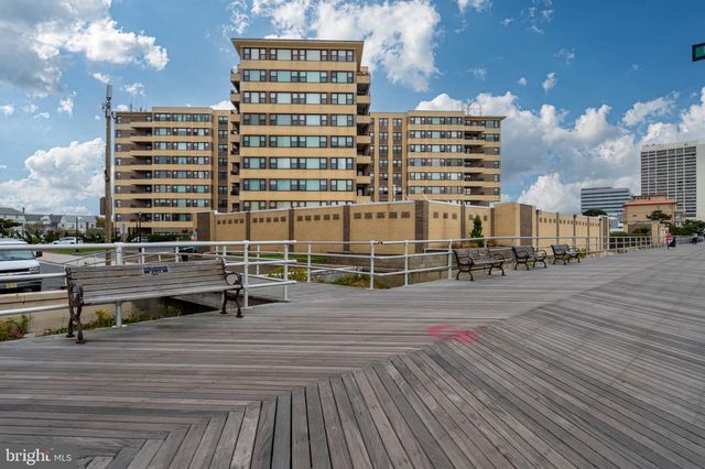 101 S RALEIGH AVE, Atlantic City, NJ 08401