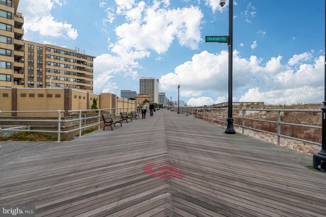 101 S RALEIGH AVE, Atlantic City, NJ 08401