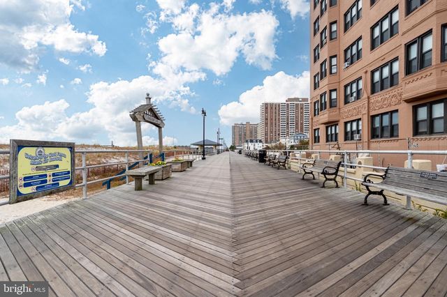 101 S RALEIGH AVE, Atlantic City, NJ 08401