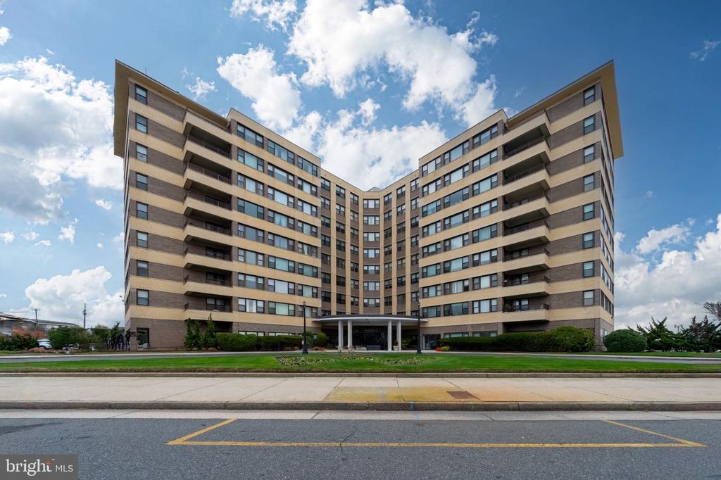 101 S RALEIGH AVE, Atlantic City, NJ 08401