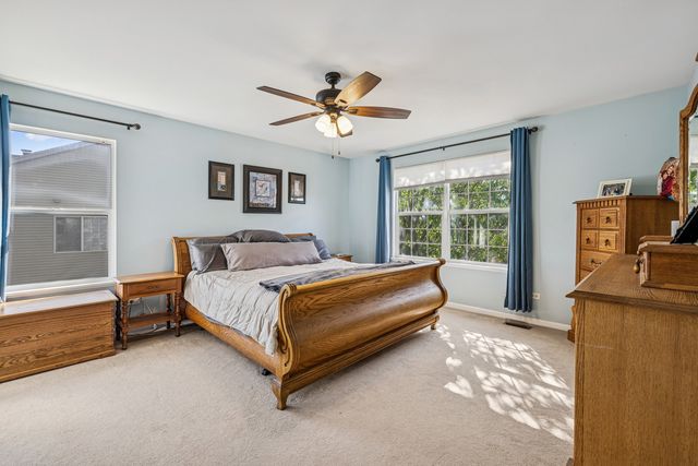 1804 Redwood Lane, Mchenry, IL 60051