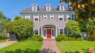 236 S Irving Boulevard, Los Angeles, CA 90004