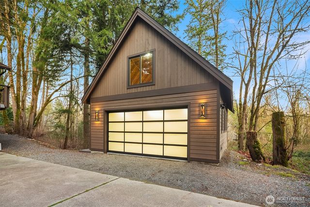 25112 SE 17th Street, Sammamish, WA 98075