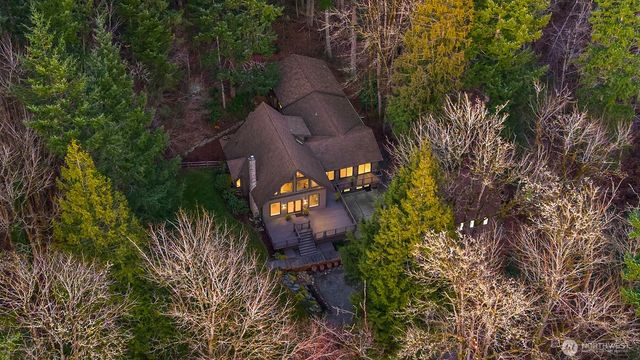 25112 SE 17th Street, Sammamish, WA 98075