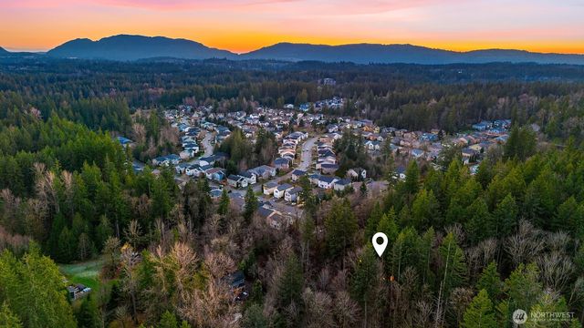 25112 SE 17th Street, Sammamish, WA 98075