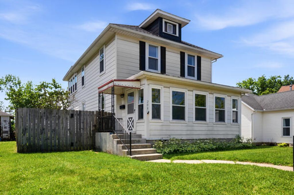 204 Washington Avenue 204 Washington Avenue, Bellefontaine, OH 43311
