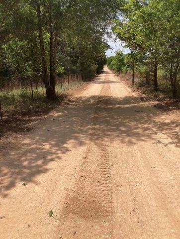 1078 Old Pin Oak RD Tract 2, Paige, TX 78659