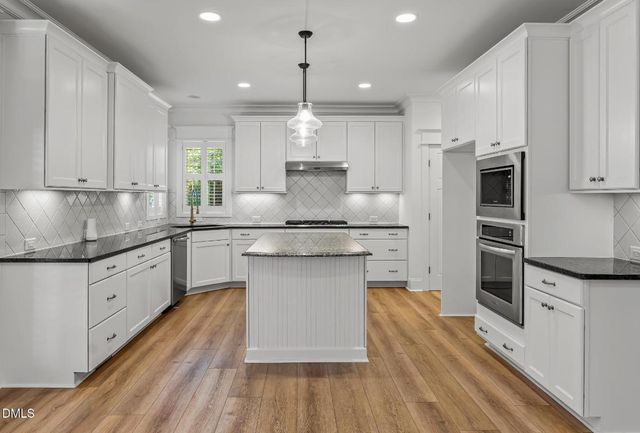 409 Wanderview Lane, Holly Springs, NC 27540