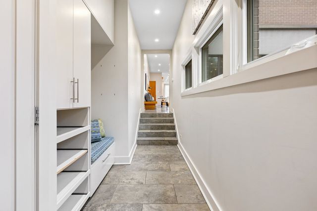 1842 N Wolcott Avenue, Chicago, IL 60622