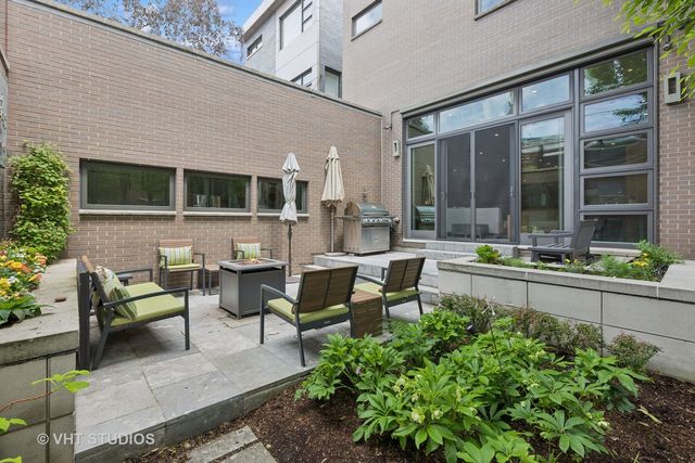 1842 N Wolcott Avenue, Chicago, IL 60622