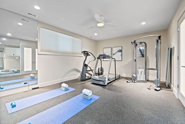 1842 N Wolcott Avenue, Chicago, IL 60622