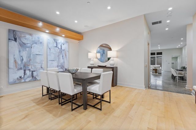 1842 N Wolcott Avenue, Chicago, IL 60622