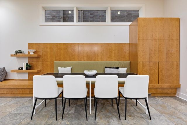 1842 N Wolcott Avenue, Chicago, IL 60622