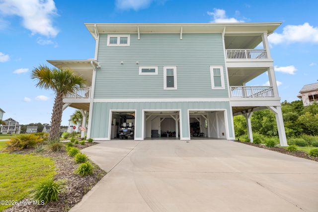 401 Caspian Court, Holly Ridge, NC 28445