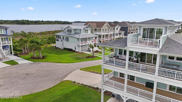 401 Caspian Court, Holly Ridge, NC 28445