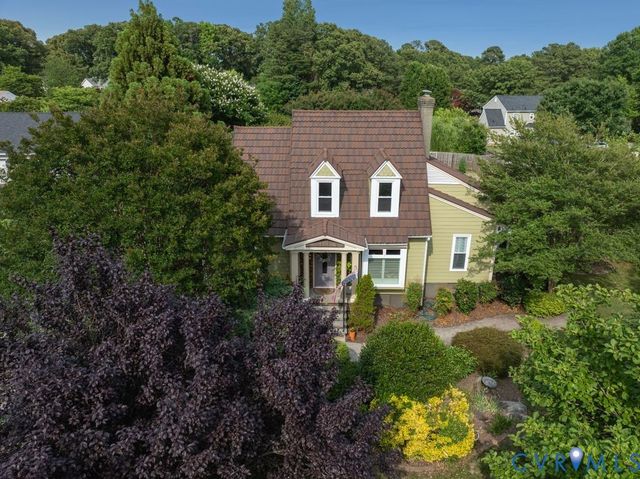 11721 Cedar Ln, Chester, VA 23831