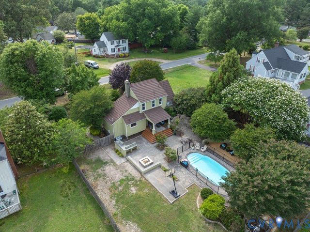 11721 Cedar Ln, Chester, VA 23831