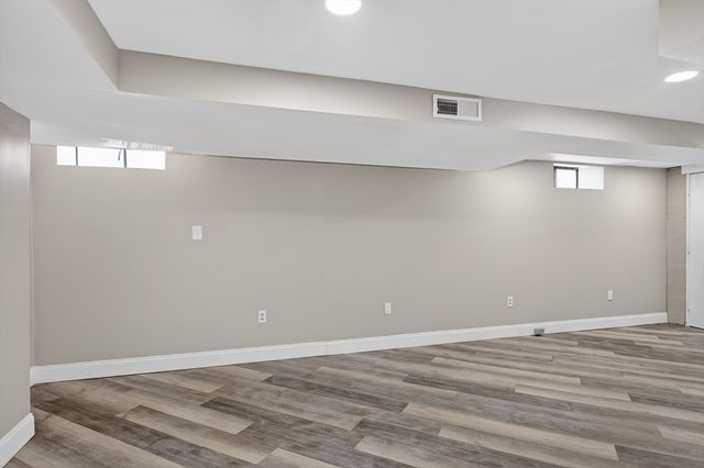 11 Venus Dr, Shrewsbury, MA 01545